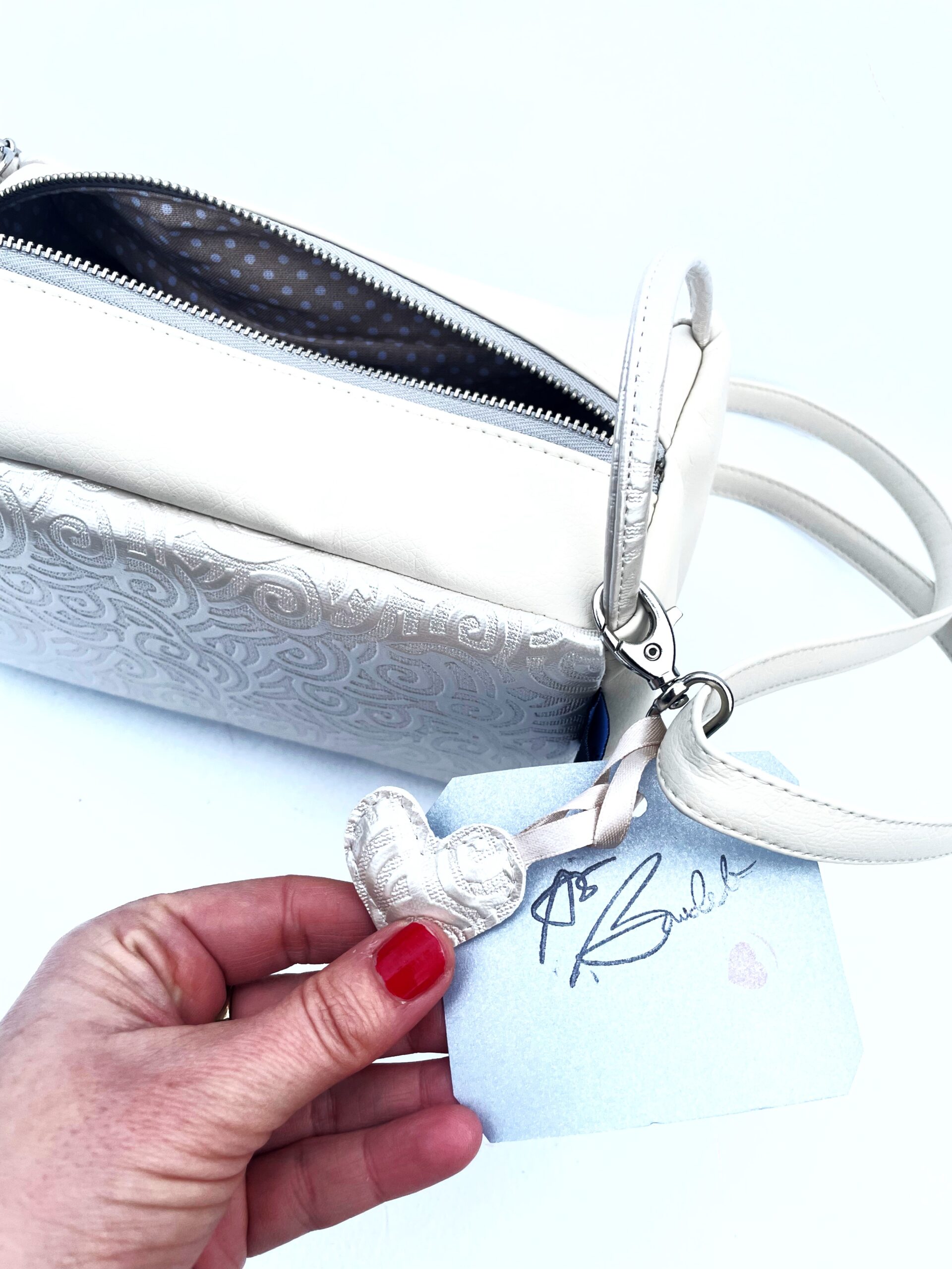 CHIMNEY Pearl Crossbody - Image 8