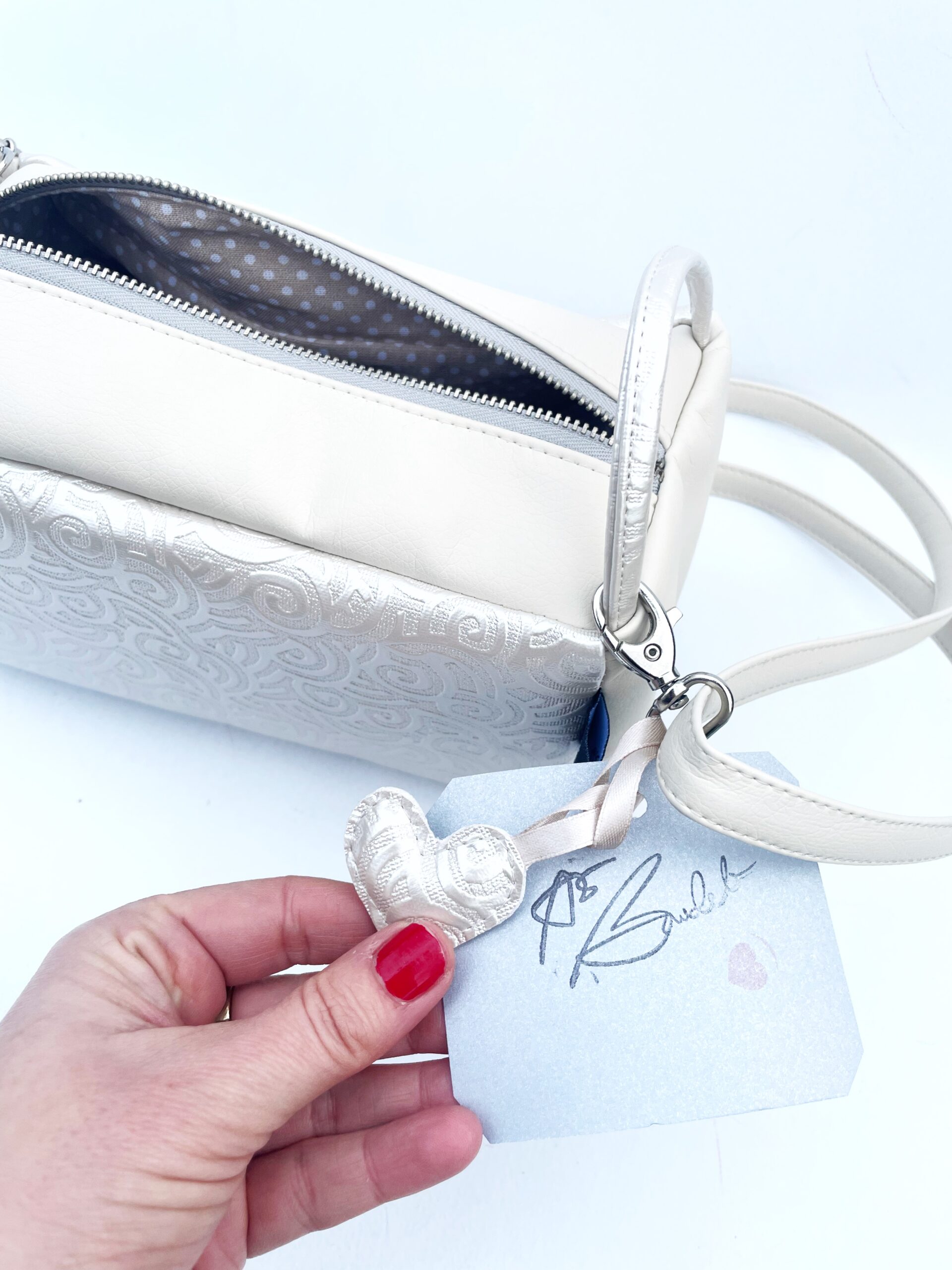 CHIMNEY Pearl Crossbody - Image 6